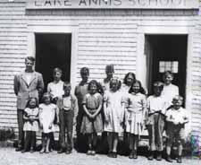 Lake Annis School taken about 1947.